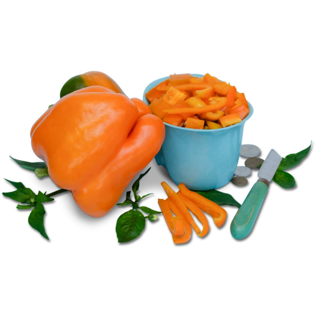 Etiuda Sweet Pepper with pepper slices on a white background.